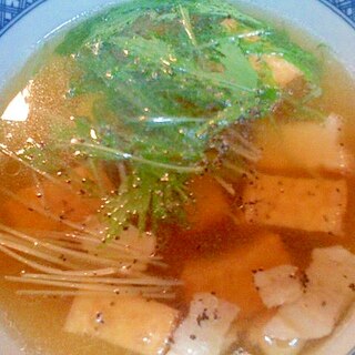 水菜と厚揚げ・ベーコンのレンジスープ